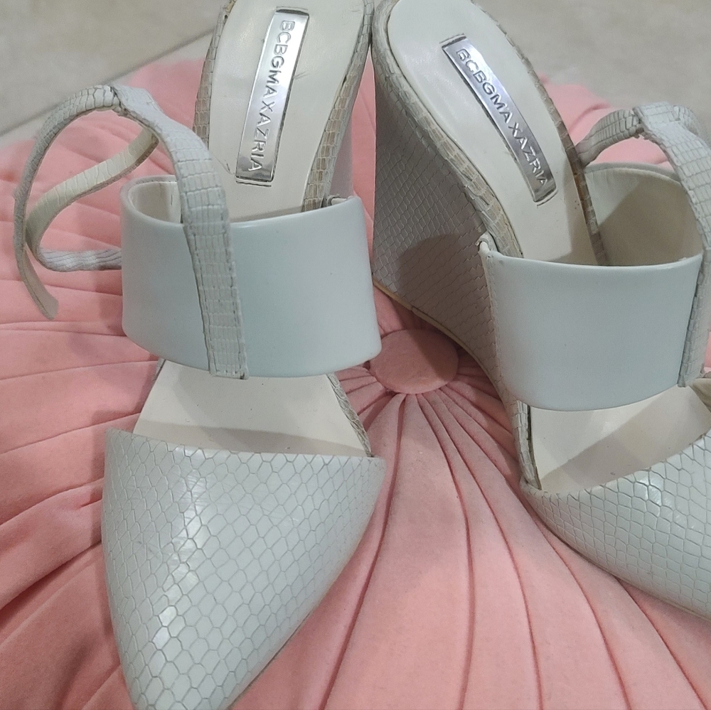 Shoes - Picture 3 of 6